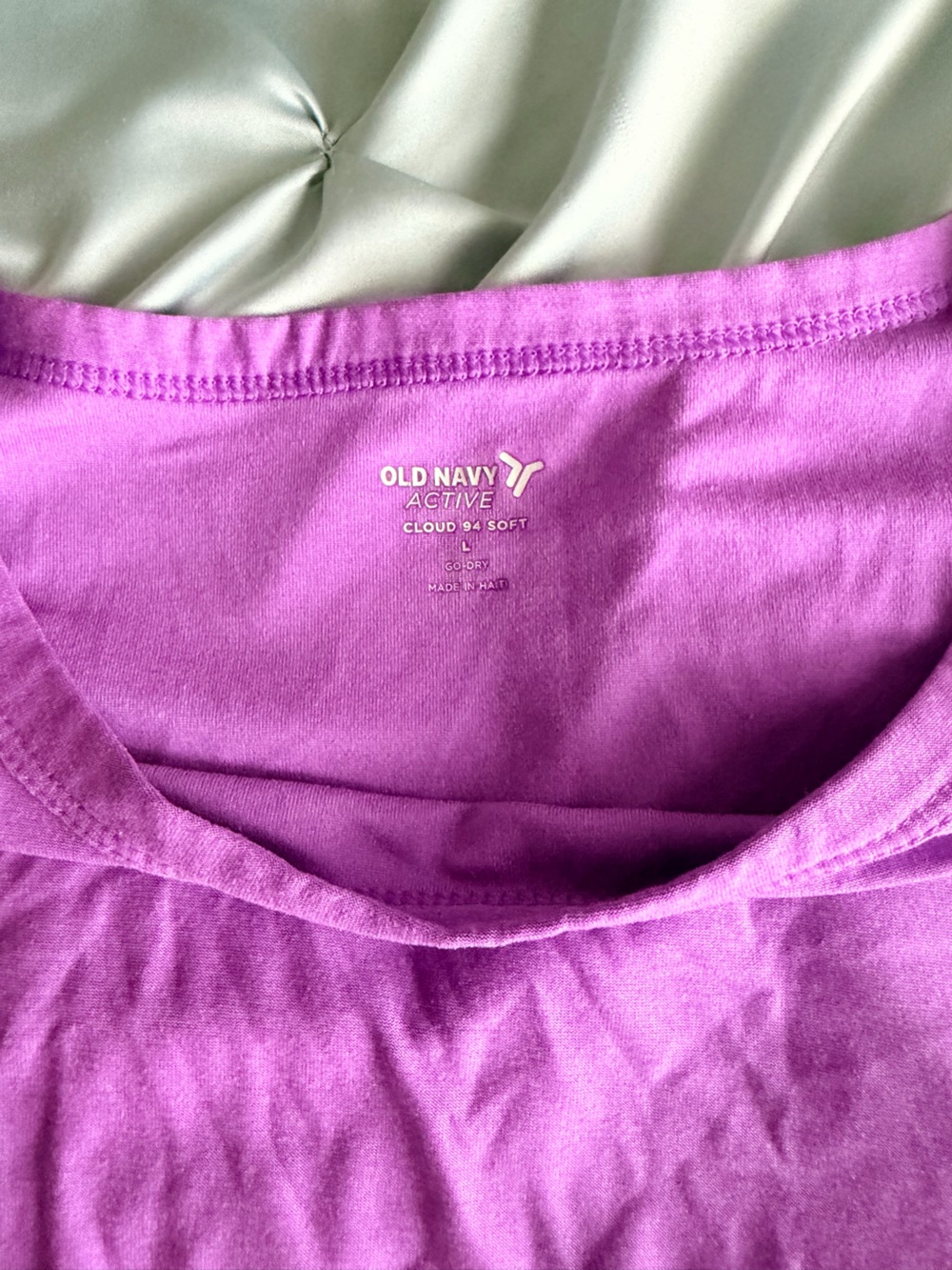 Old Navy Active Women's Bright Lavender CloudSoft Athletic Shorts